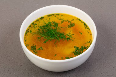 Tavuk çorbası dereotu ile