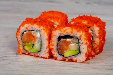 Japon geleneksel rulo somon ile