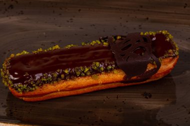 Lezzetli tatlı pasta krema ile