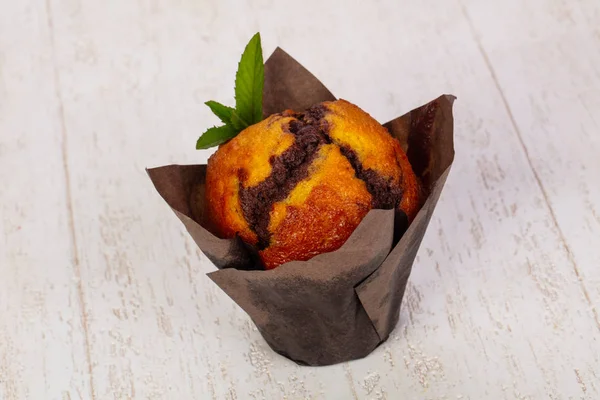 Bolinho Saboroso Doce Com Chocolate — Fotografia de Stock