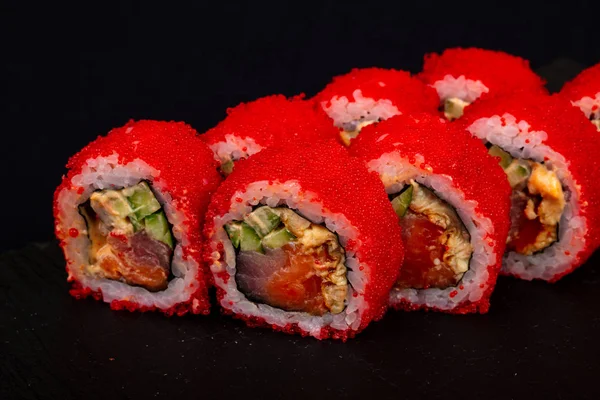 Rollo Frío Japonés Con Salmón — Foto de Stock