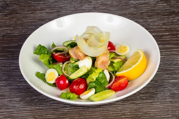 Salada Atum Saudável Com Ovos Limão Legumes — Fotografia de Stock