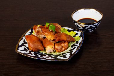 Asya mutfağı - domuz deri ile pişmiş