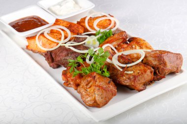 Barbekü mix - tavuk, domuz, sığır eti ve somon