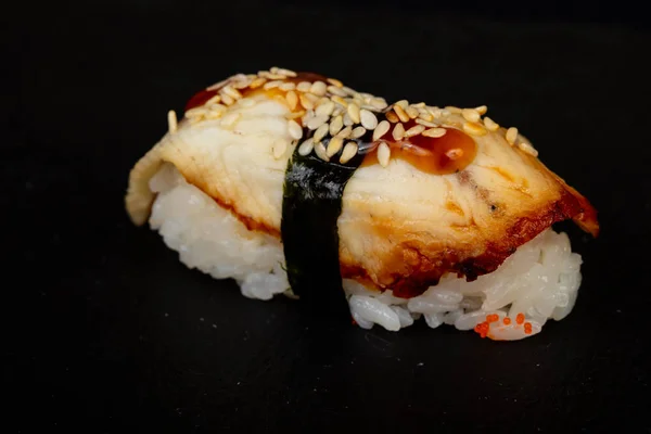 Sushi Frío Japonés Con Anguila — Foto de Stock