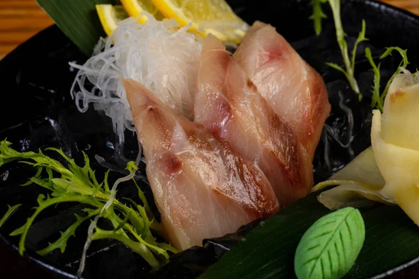 Cold Yellowtail Sashimi Served Lemon — Stock Photo, Image