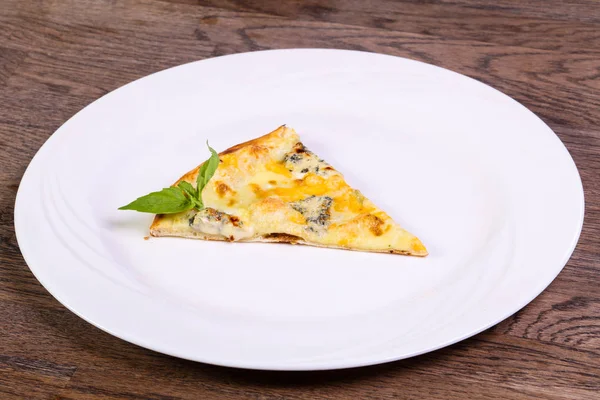 Four Cheese Pizza Served Basil — Stock Photo, Image