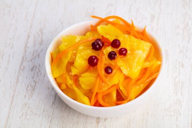 Cranberrys iştah açıcı turşusu salatası