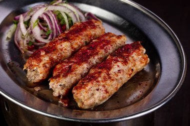 Soğan kebabı ızgara et