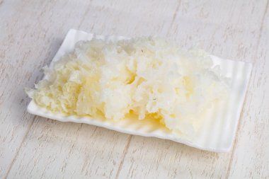 Lezzetli tatlı beyaz tremella çanak