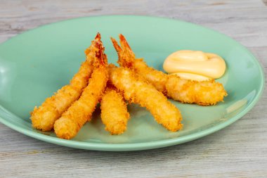 Peynir soslu karides tempura 