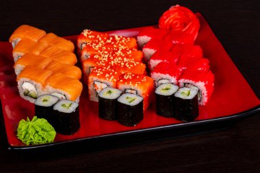 Japon geleneksel rulo ve suşi ayarla