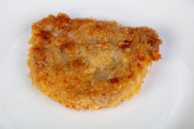 Kavrulmuş domuz şnitzel plaka