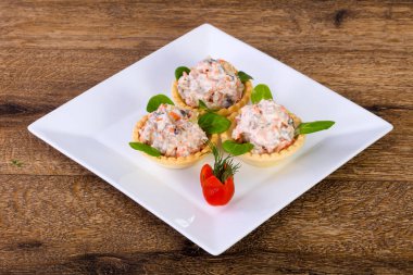 Rus salatası kanepe Ruccola hizmet