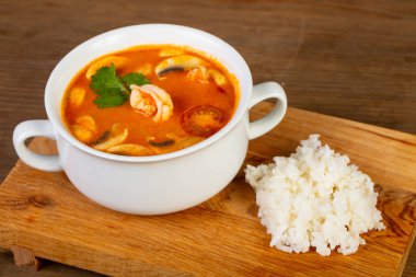 Tay Tom Yam haşlanmış pirinç çorbası