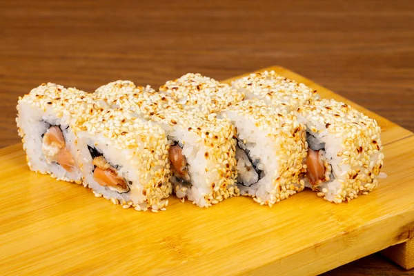 Lezzetli Alaska ile susam rulo