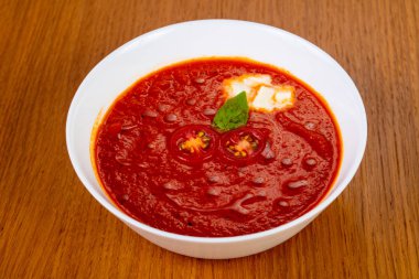Soğuk İspanyol Gazpacho domates çorbası