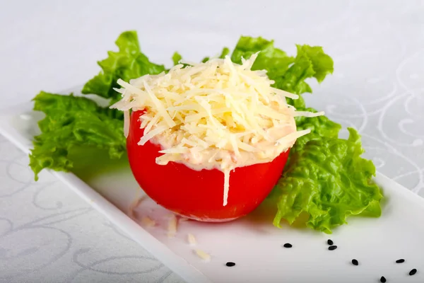 Tomate Recheado Com Queijo Molho Alho — Fotografia de Stock