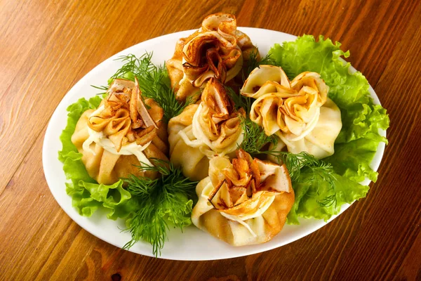 Et ile doldurulmuş krep