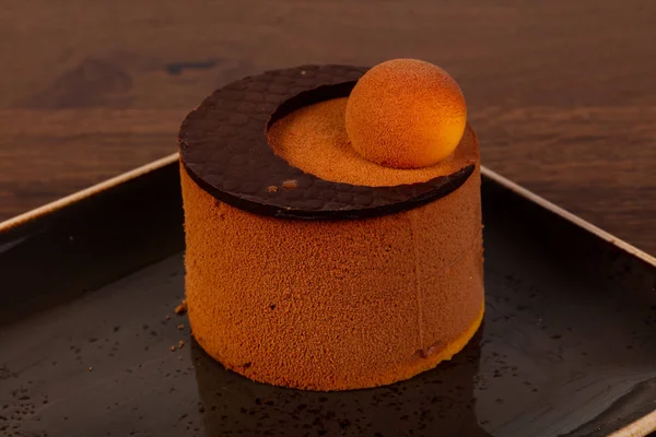 Çikolatalı mus plaka tatlı