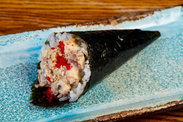 Temaki Japonais Main Avec Poisson Riz — Photo