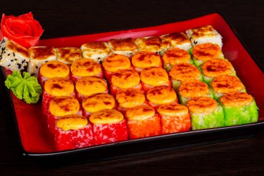 Japon geleneksel rulo ve suşi ayarla