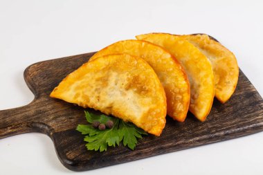 Kafkas mutfağı - Cheburek etli