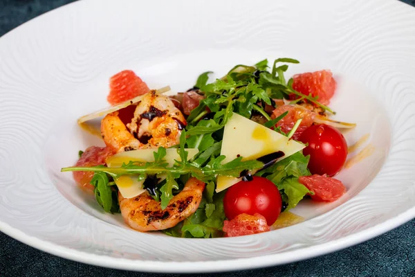 Salada Com Laranja Queijo Camarão — Fotografia de Stock