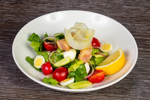 Salada Atum Saudável Com Ovos Limão Legumes — Fotografia de Stock