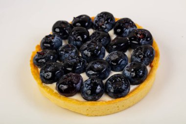 Blueberry ile tatlı lezzetli Tartlets