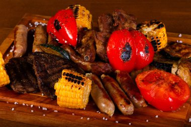 Izgara et karışımı plaka