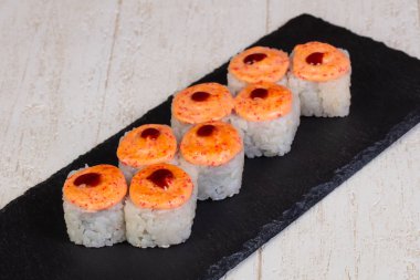 Japon pişmiş rulo ile balık