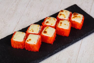 Japon pişmiş rulo ile balık