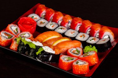 Japon geleneksel rulo ve suşi ayarla