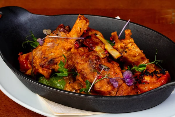 Cabra Horno Con Verduras Salsa — Foto de Stock