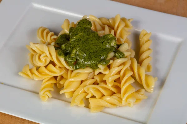 Pasta Pesto Nel Piatto — Foto Stock