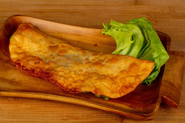 Saftiga Goda Cheburek Med Kött — Stockfoto