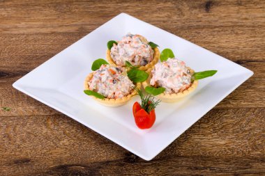 Rus salatası kanepe Ruccola hizmet