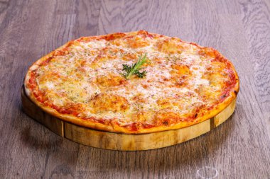 Biberiye servis sıcak Margarita pizza