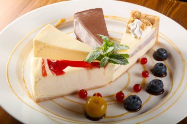 Yaban mersini ve nane ile Cheesecake çeşitler