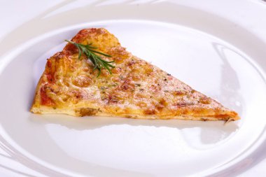Biberiye servis sıcak Margarita pizza