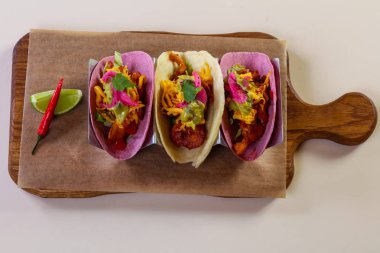 Etli Meksika geleneksel börek