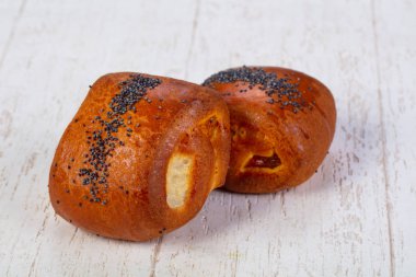 Tatlı tastu topuz reçel ile