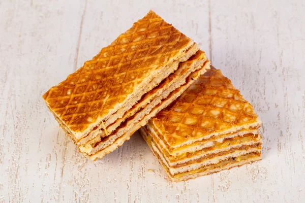 Süße Waffel Mit Beerenmarmelade — Stockfoto