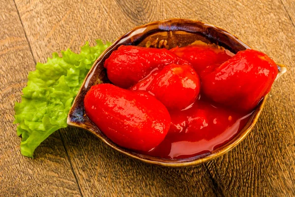 Tomates Pelados Com Suco Tigela — Fotografia de Stock