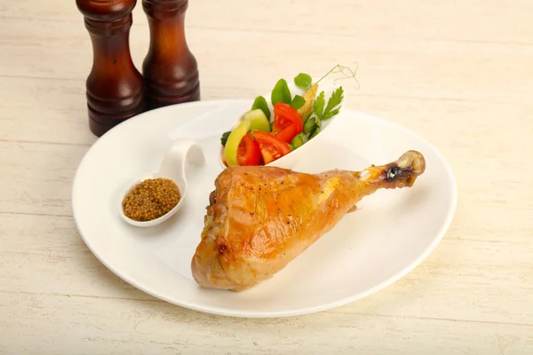 Roast Turkey Leg Salad — Stock Photo, Image