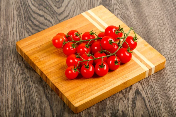 Tomate Cereza Rama — Foto de Stock