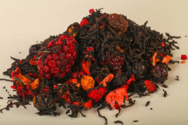 Aroma çay yığın meyve, meyveler ve otlar ile