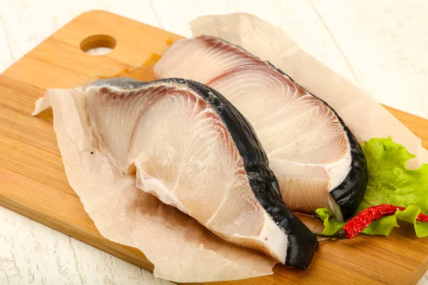 Ham sulu köpek balığı biftek ızgara için hazır