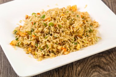Hint geleneksel mutfak - Fried rice ile karides